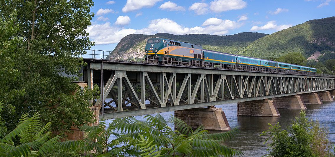 Corridor-Zug-von-Via-Rail_@Via-Rail