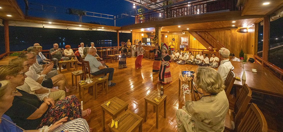 Mekong-Star-Baci-Zeremonie-2